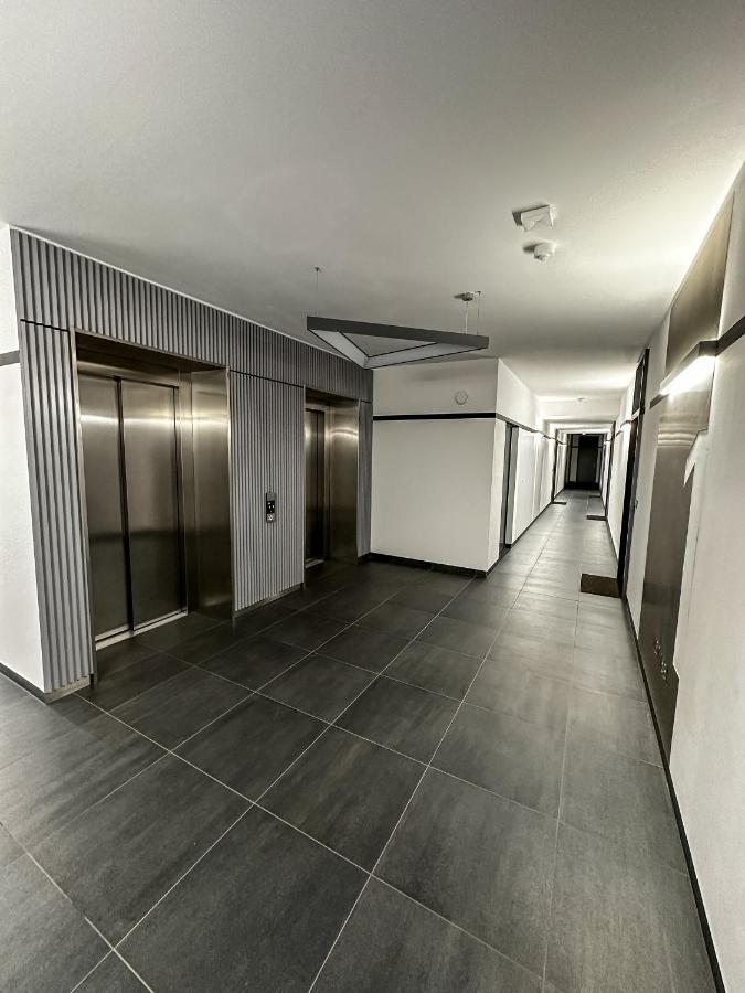 Apartament Vip Wola Varsovia Exterior foto